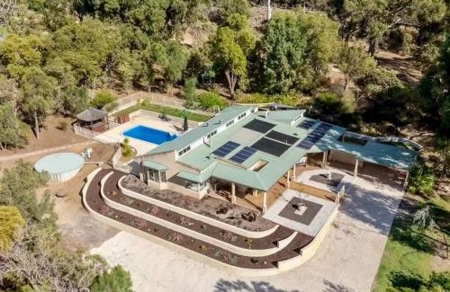 Parklands Casa | Mandurah Oasis Retreat