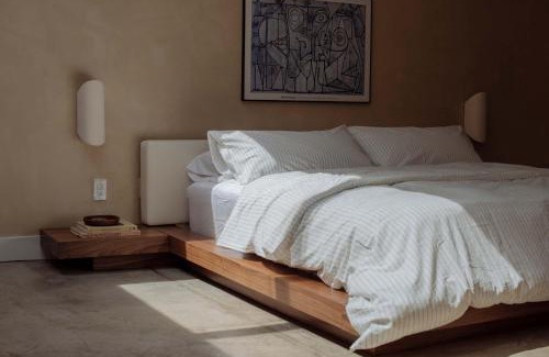 West Hollywood Cama Y Desayuno | Mane & Saddle Loft
