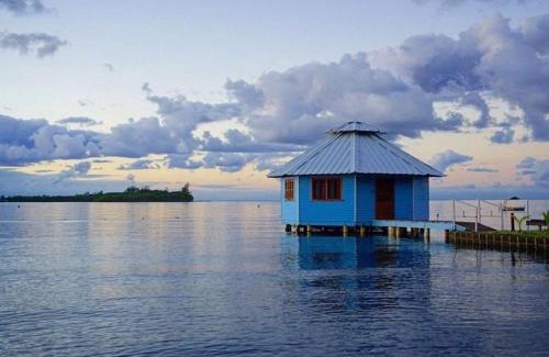 Roatan Complejo | Mango Creek Resort