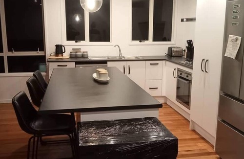 Mangonui Casa | Mangonui 4 bedroom, 3 bathrooms situated 5 minute walk from Mangonui township.