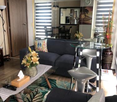 Socorro Apartamento | Manhattan Heights Luxury 1 bedroom condominium