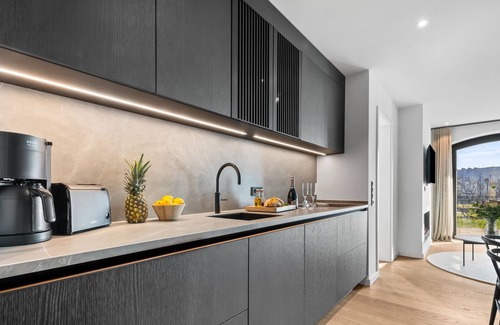 List Apartamento | Manhattan Suit – New Luxury Spread Across 2 Floors with Finnish & Infrared Sauna