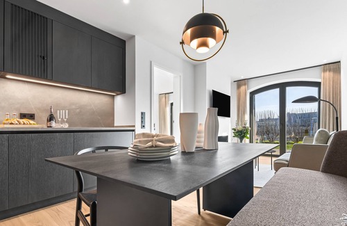 List Apartamento | Manhattan Suit – New Luxury Spread Across 2 Floors with Finnish & Infrared Sauna