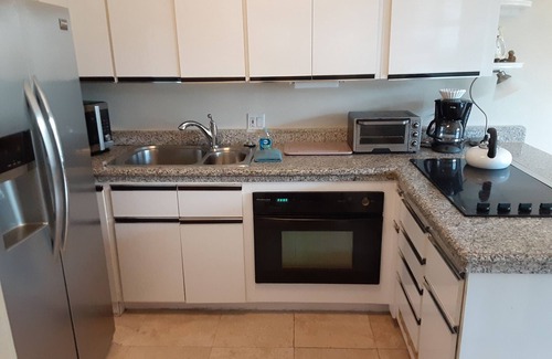 East Fort Lauderdale Hotel | Manhattan Tower Apartment Hotel