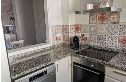 Alcorrin Casa | Apto amplio para 6 personas. Terraza 30m. A 1,2 km de la playa, con 4 piscinas
