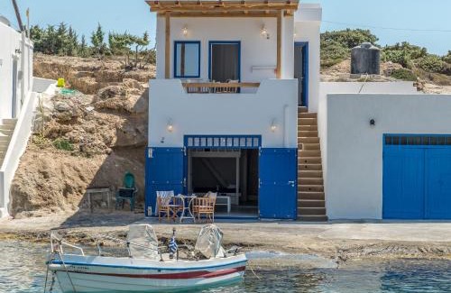 Milos Casa | Manolis And Filio Home -By The Sea