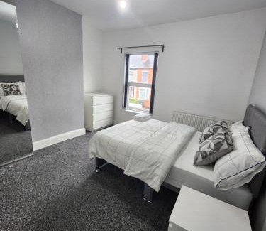 Walsall Casa | Manor House 002