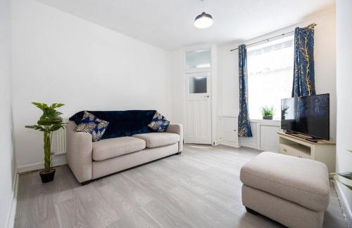 Accrington Casa | Manor Terrace Retreat