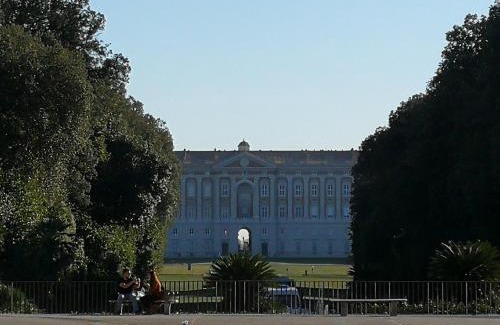 Caserta Cama Y Desayuno | Manouche Affittacamere Osteria