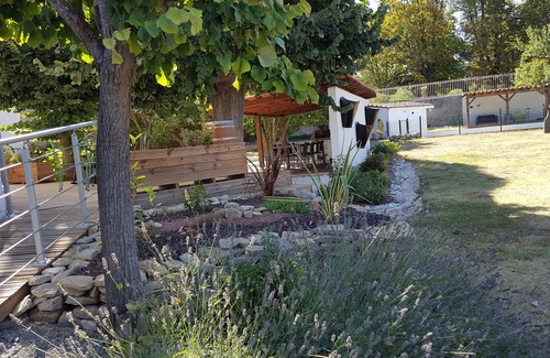 Pomas Apartamento | MANSION EN ALBERGUE TRANFORMEE