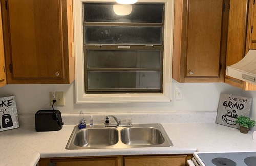 Hardy Casa | Many Moons Townhouse Heated Pool, Rivers, Lakes, and Golf Getaway