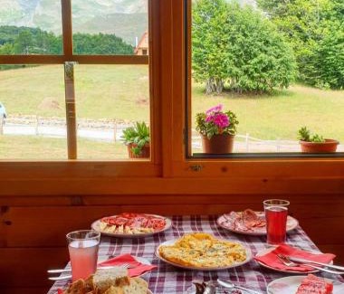 Zabljak Otro | Maple bungalows