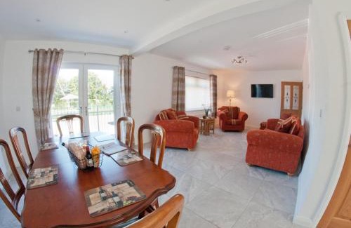 Cookstown Casa | Maple Cottage