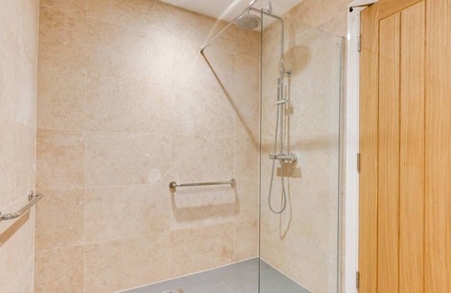 Ashford Casa | Maple Cottage in Woodchurch