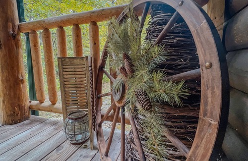Laurelville Cabina | Maple Lane Cabin-Cabaña-Baño privado-Estándar
