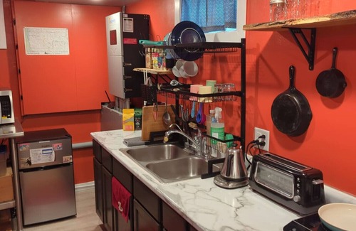 Viroqua Casa | Maple St. King Suite - Free Daytime EV Charging!