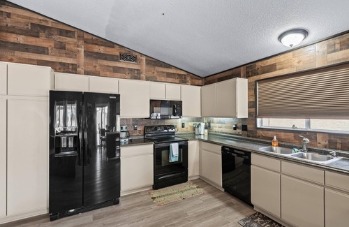 Continental Ranch Casa | Marana Gem Perfect for Families & Extended Stays
