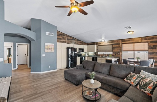 Continental Ranch Casa | Marana Gem Perfect for Families & Extended Stays
