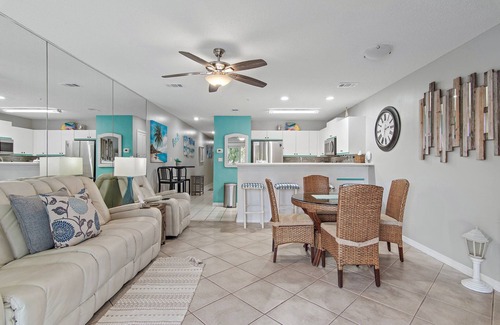Avalon Beach Estates Condominio | Maravilla 4205 ~ Private Beach Entry, Included Beach Setup + 2 Pools