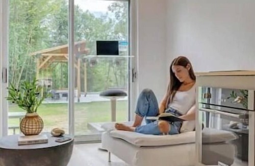 Amherst Apartamento | Marbella Cabins: Estate Retreat near Tremblant