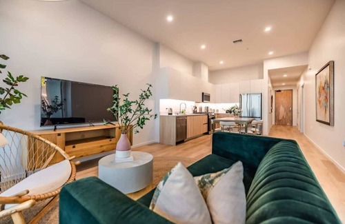 Waterfront Condominio | @ Marbella Lane - Aesthetic 2BR w/Ocean views
