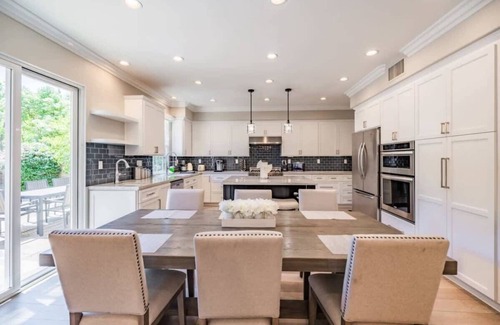 Woodbury Casa | @ Marbella Lane - Modern and Sophisticated Home
