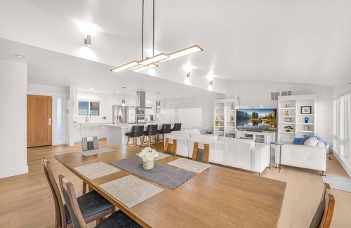 Sharp Park Casa | @Marbella Lane-Oceanfront Retreat w/ Stunning View