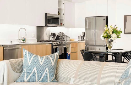 Waterfront Apartamento | @ Marbella Lane - Panoramic Delight Dream Escape!