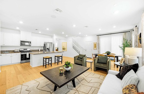 Ontario Casa | @ Marbella Lane - Rejuvenating Single-Family Home