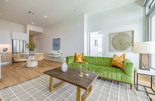 Waterfront Apartamento | @ Marbella Lane - Sleek Corner | Ocean View