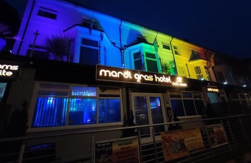 North Shore Cama Y Desayuno | Mardi Gras Hotel