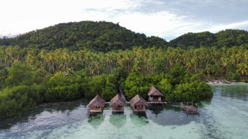 Pulau Fam Casa | Mares Homestay-Raja Ampat