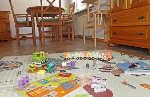 Rheinbrohl Casa | Margaretes Gästehaus - Ferienwohnung am Rheinsteig