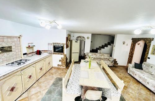 Serra li Pozzi Casa | Maria Antonietta House