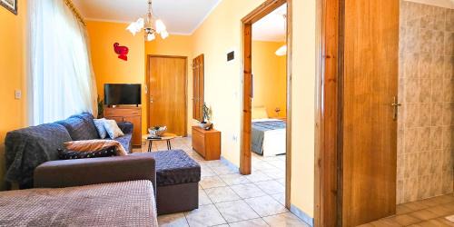 Katerini Apartamento | Maria's Apartment with private parking