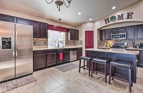 Maricopa Casa | Maricopa Home w/ Swim-Up Bar, Heated Pool & Slide