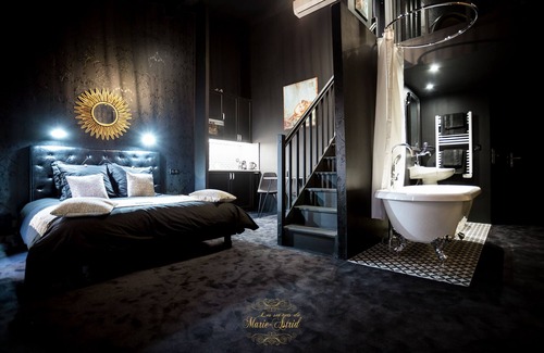 Capucins - Victoire Apartamento | Marie-Astrid's secrets, Love Room Chic suite
