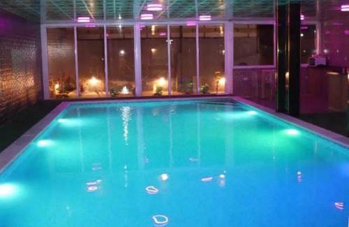 Ma'an Governorate Chalet De Esquí | Marina Privet chalet for rent