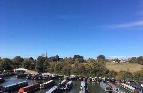 Braunston Casa | Marina View