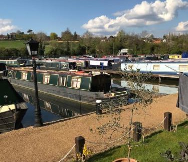 Braunston Casa | Marina View