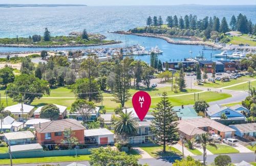 Bermagui Casa | Marina Views 51 Murrah Street