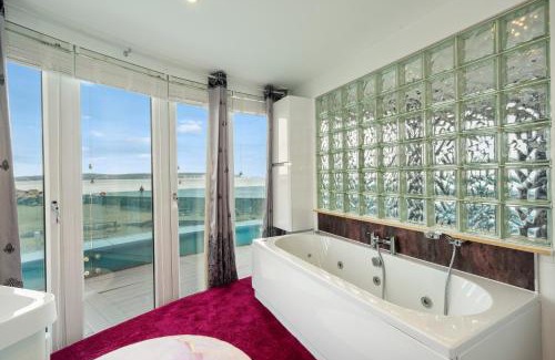 Milford on Sea Hotel | Marine House