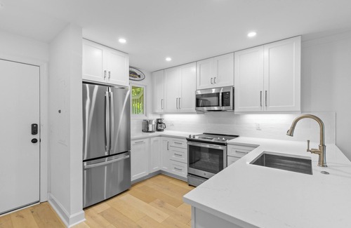 Isle of Palms Villa | Mariners Walk 6B - Screen Porch Ocean/Pool Walkout