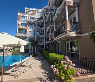 Sunny Beach Apartamento | Marino Mar Deluxe Studios, Sauna Indoorpool Spa & Wellness inclusive