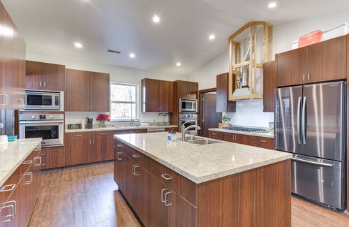 Brookline Station Cabaña | Marionville Cottage on 70 Acres w/ Recreation Room