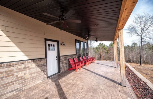 Jones Mills Casa | Mariposa's Place Day Use Retreat