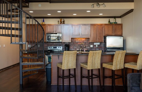 Sandusky Condominio | Marlin at the Lake, Condo! Sleeps 10