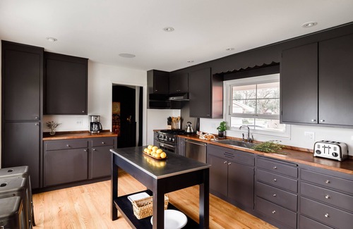 Sonoma Villa | Marquee By AvantStay | Modern Stylish Estate w/ Pool & Entertainers Courtyard