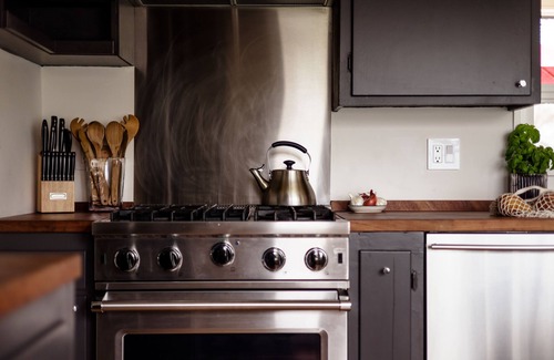 Sonoma Villa | Marquee By AvantStay | Modern Stylish Estate w/ Pool & Entertainers Courtyard