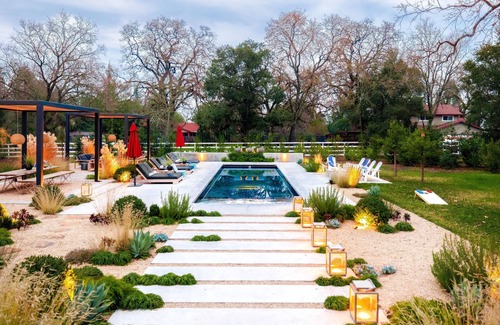 Sonoma Villa | Marquee By AvantStay | Modern Stylish Estate w/ Pool & Entertainers Courtyard